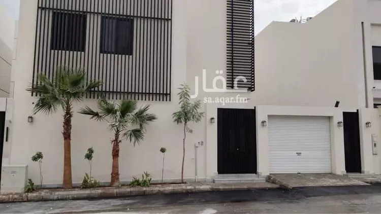 فيلا للبيع في شارع عمر بن عبدالقادر مفتي ، حي المهدية ، الرياض ، منطقة الرياض صورة 2