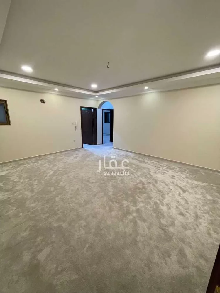شقة للإيجار في شارع ابراهيم بن عبيده, حي العزيزية, مدينة الدمام, المنطقة الشرقية صورة 2