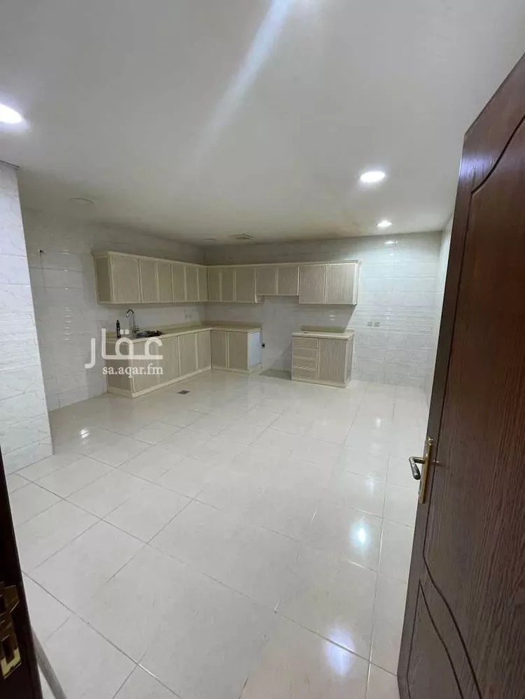 شقة للإيجار في شارع ابراهيم بن عبيده, حي العزيزية, مدينة الدمام, المنطقة الشرقية صورة 3