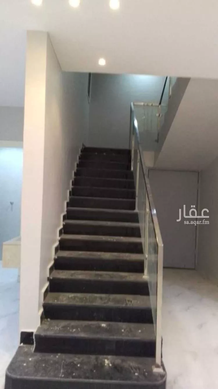 فيلا للبيع في شارع الخوارزمي, حي طيبة, مدينة الرياض, منطقة الرياض صورة 5