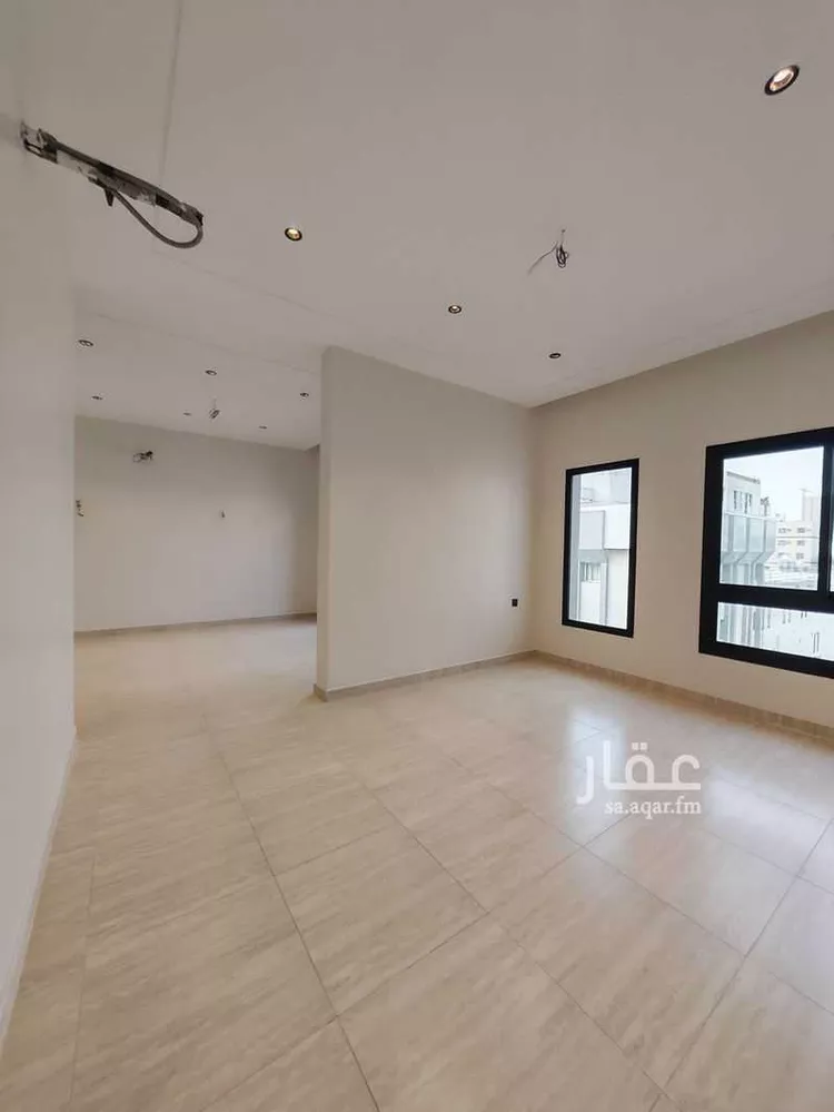 شقة للبيع في شارع الفريق, حي العزيزية, مدينة جدة, منطقة مكة المكرمة صورة 3