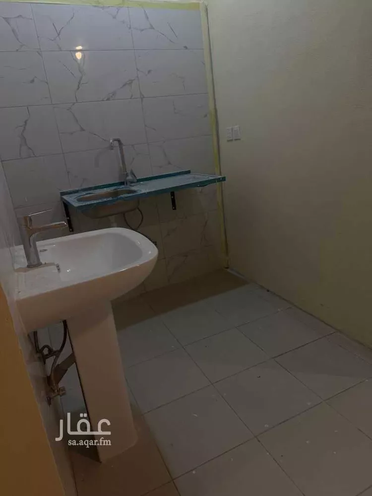 غرفة للإيجار في شارع جابر ابن عبداللَّه ابن رئاب الانصاري ، حي حى الصهلوج ، المدينة المنورة ، منطقة المدينة المنورة صورة 3
