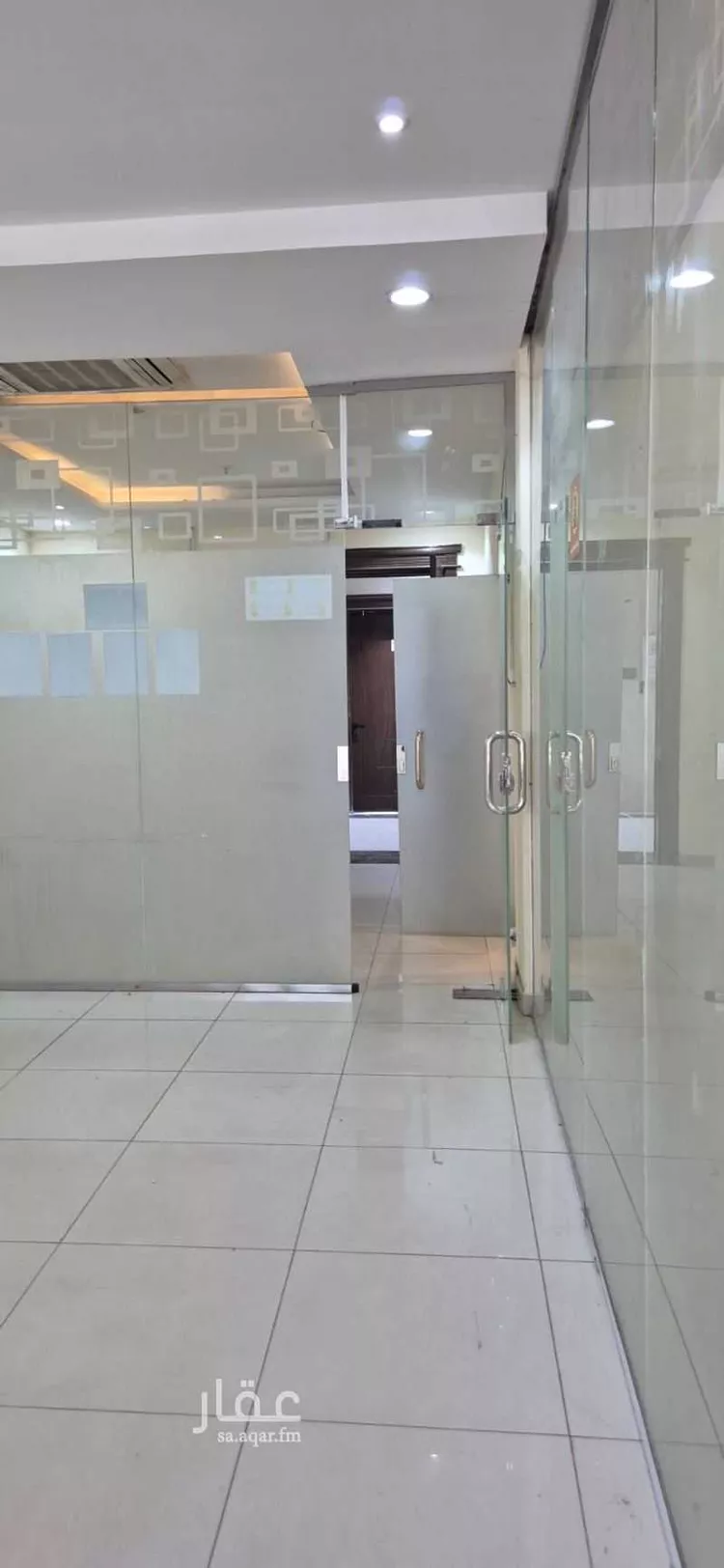 مكتب تجاري للإيجار في شارع انس بن مالك, حي الياسمين, مدينة الرياض, منطقة الرياض صورة 4