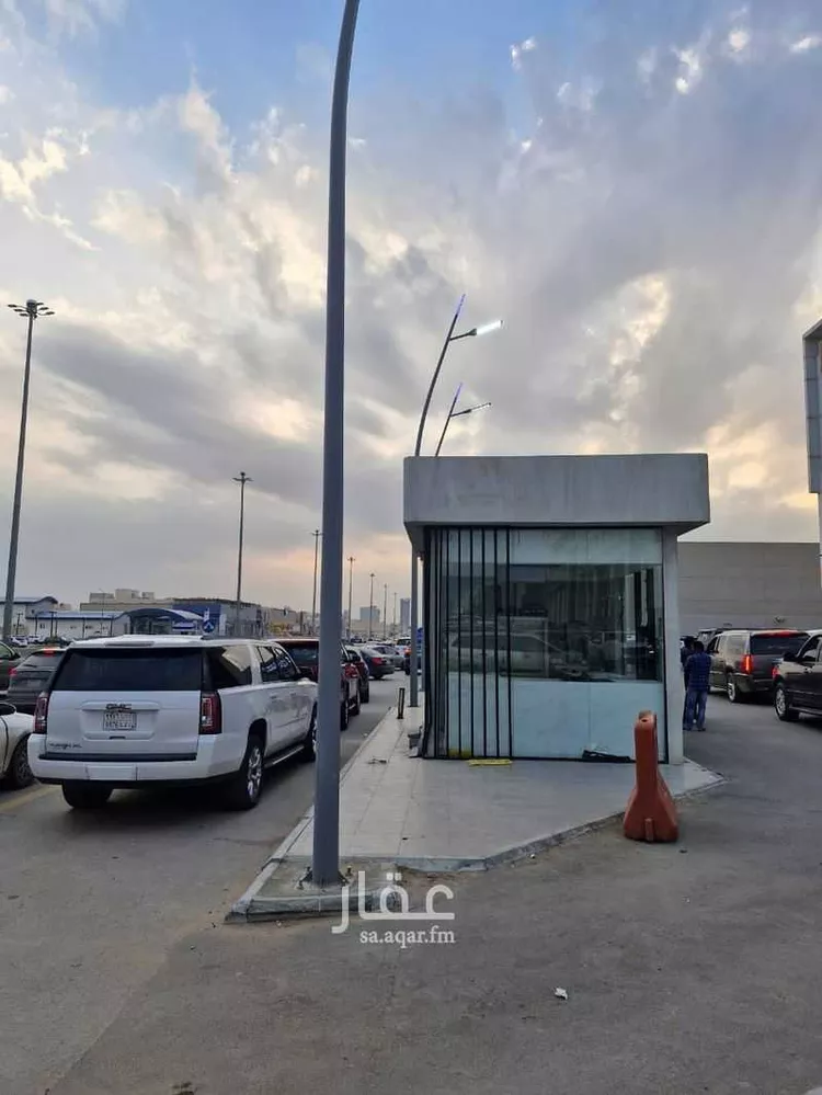 مكتب تجاري للإيجار في شارع انس بن مالك, حي الياسمين, مدينة الرياض, منطقة الرياض صورة 2