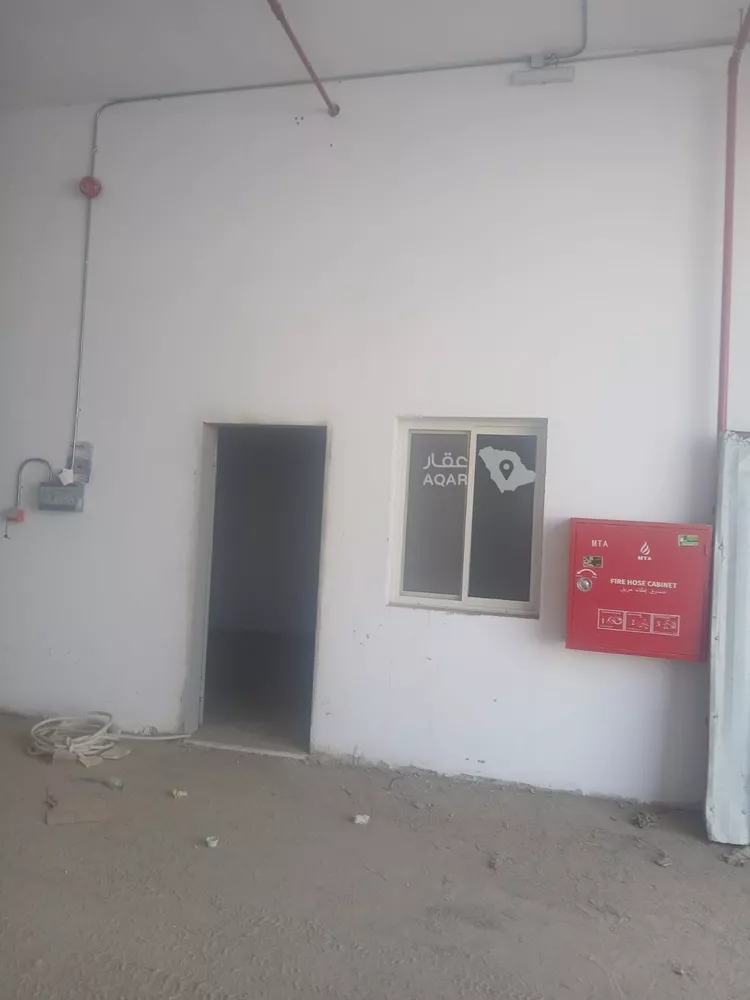 مستودع للإيجار في شارع الخرج, حي المناخ, مدينة الرياض, منطقة الرياض 8