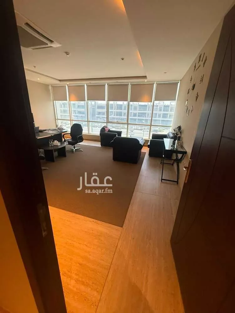 مكتب تجاري للإيجار في شارع انس بن مالك, حي الياسمين, مدينة الرياض, منطقة الرياض صورة 3