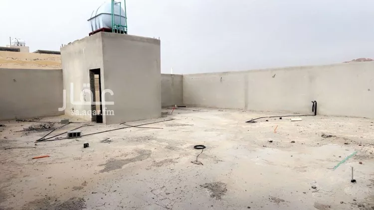 فيلا للبيع في شارع يزيد الرشك الضبعي, حي المدينة الصناعية, مدينة المدينه المنوره, منطقة المدينة المنورة صورة 3