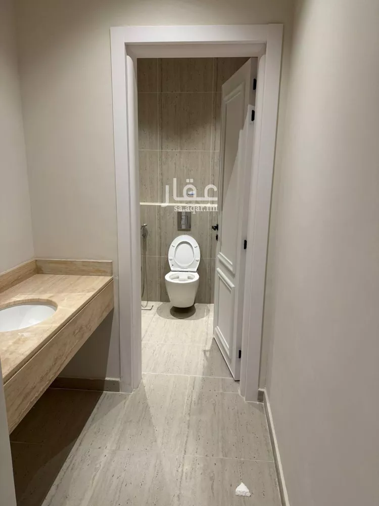شقة للإيجار في شارع محمد بن ناصر المبارك, حي عرقة, مدينة الرياض, منطقة الرياض