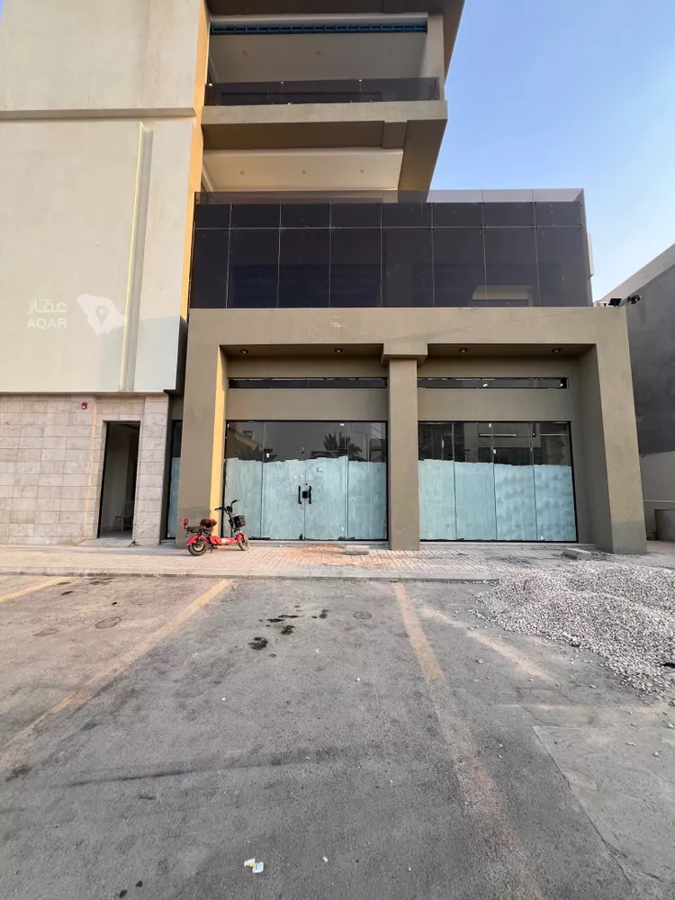 محل للإيجار في شارع مانع المريدي, حي عرقة, مدينة الرياض, منطقة الرياض صورة 4