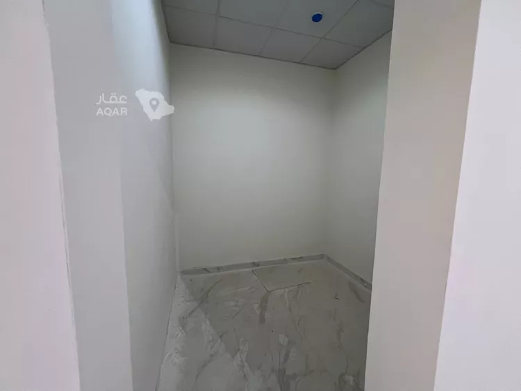 مكتب تجاري للإيجار في شارع مانع المريدي, حي عرقة, مدينة الرياض, منطقة الرياض صورة 3