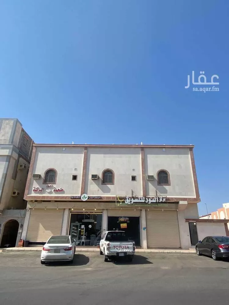 عمارة للبيع في شارع عبيد بن عمر الرعيني  , حي الدفاع, مدينة المدينة المنورة, منطقة المدينة المنورة