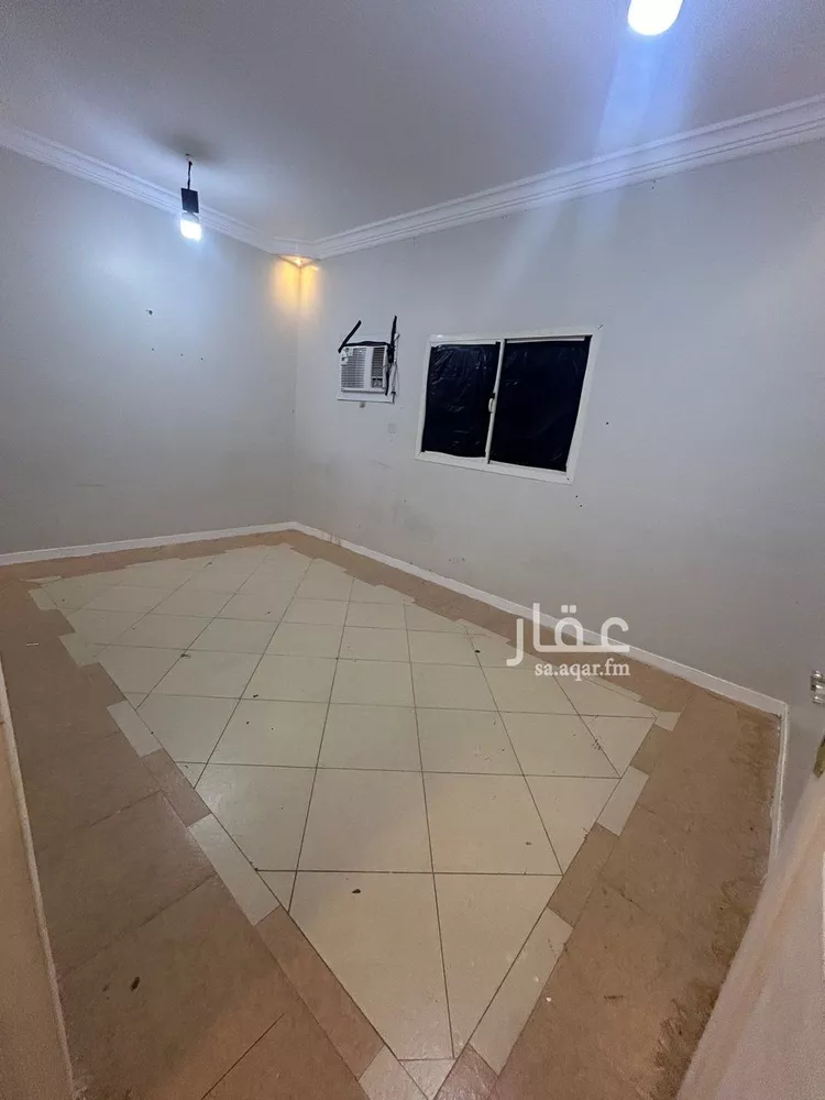 شقة للبيع في شارع الخزنة, حي إشبيلية, مدينة الرياض, منطقة الرياض صورة 2
