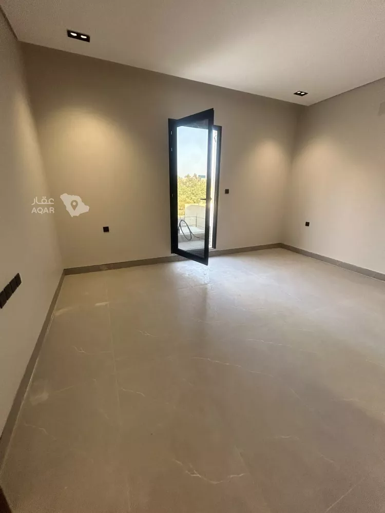 دور للبيع في شارع العينين, حي إشبيلية, مدينة الرياض, منطقة الرياض 5