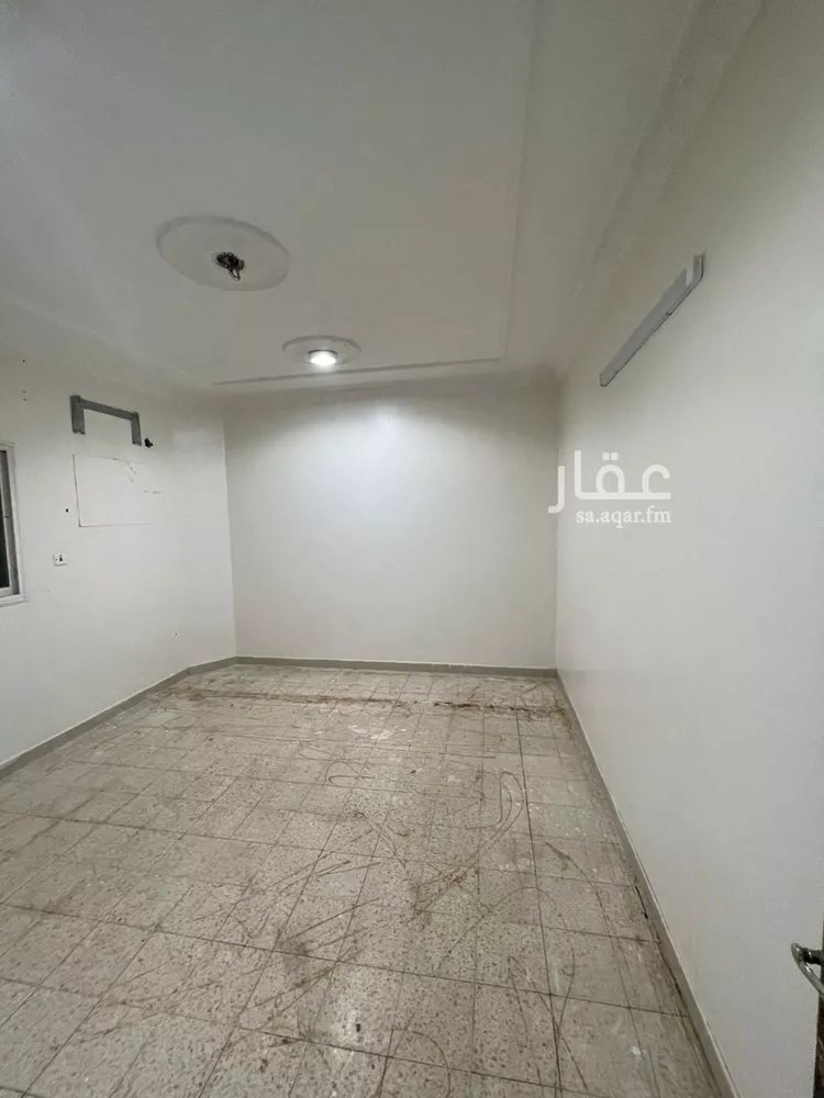 شقة للإيجار في شارع علي بن أحمد بن يعيش, حي إشبيلية, مدينة الرياض, منطقة الرياض صورة 5