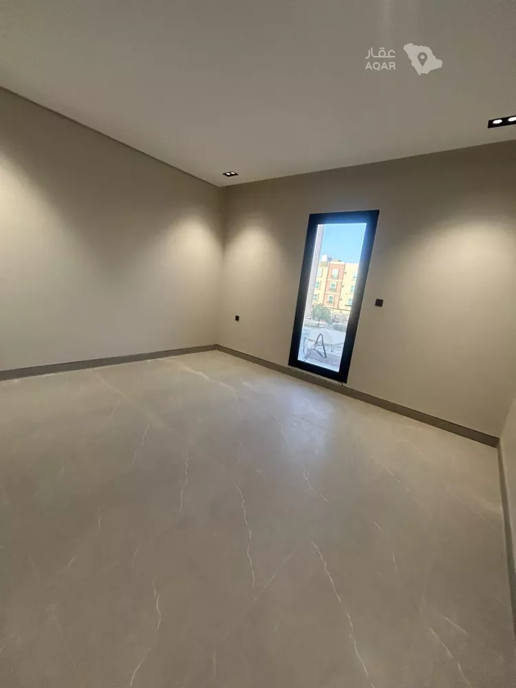 دور للبيع في شارع العينين, حي إشبيلية, مدينة الرياض, منطقة الرياض 9