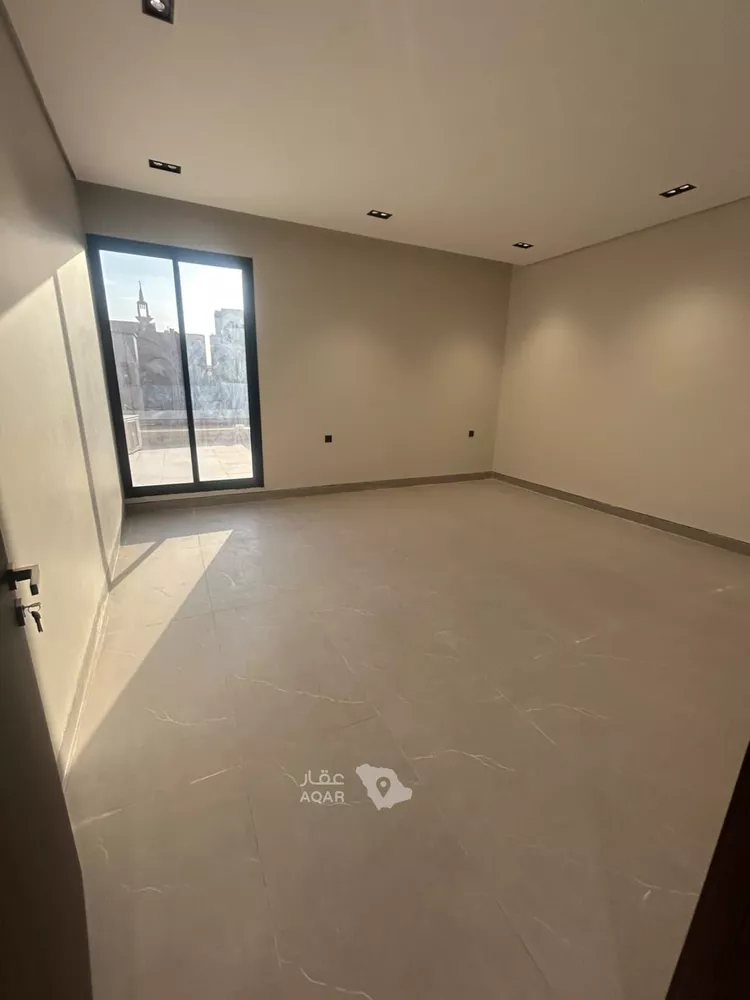 دور للبيع في شارع العينين, حي إشبيلية, مدينة الرياض, منطقة الرياض 8