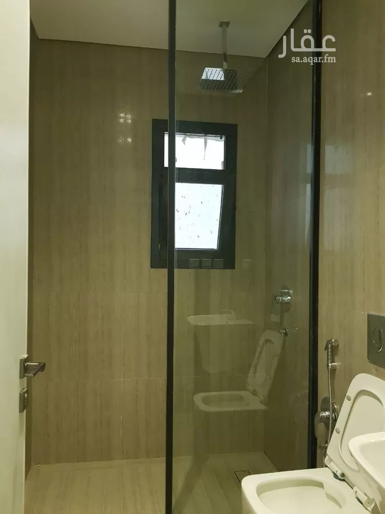 فيلا للبيع في شارع عثمان بن عمر, حي العارض, مدينة الرياض, منطقة الرياض صورة 3