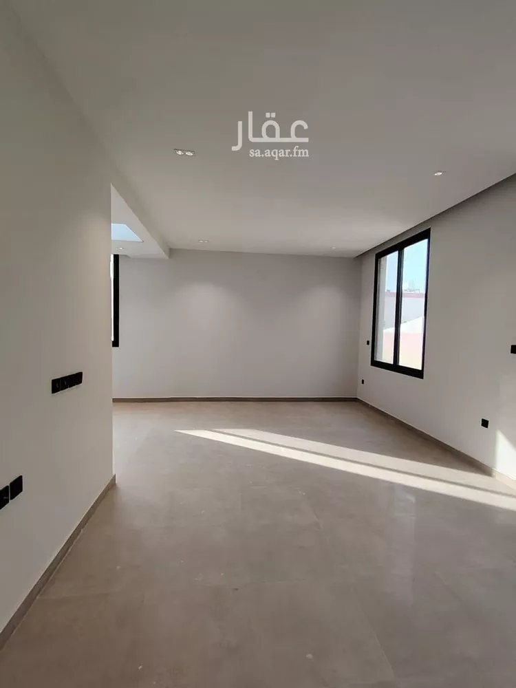 دور للبيع في شارع رقم 299, حي المونسية, مدينة الرياض, منطقة الرياض صورة 2