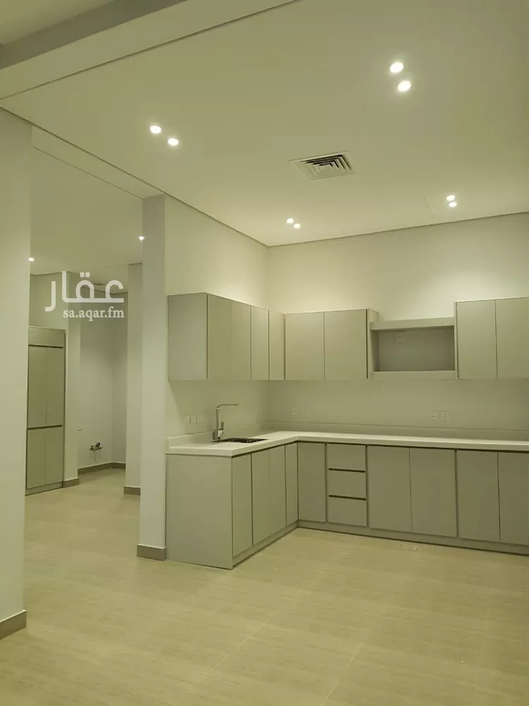 فيلا للبيع في شارع عثمان بن عمر, حي العارض, مدينة الرياض, منطقة الرياض