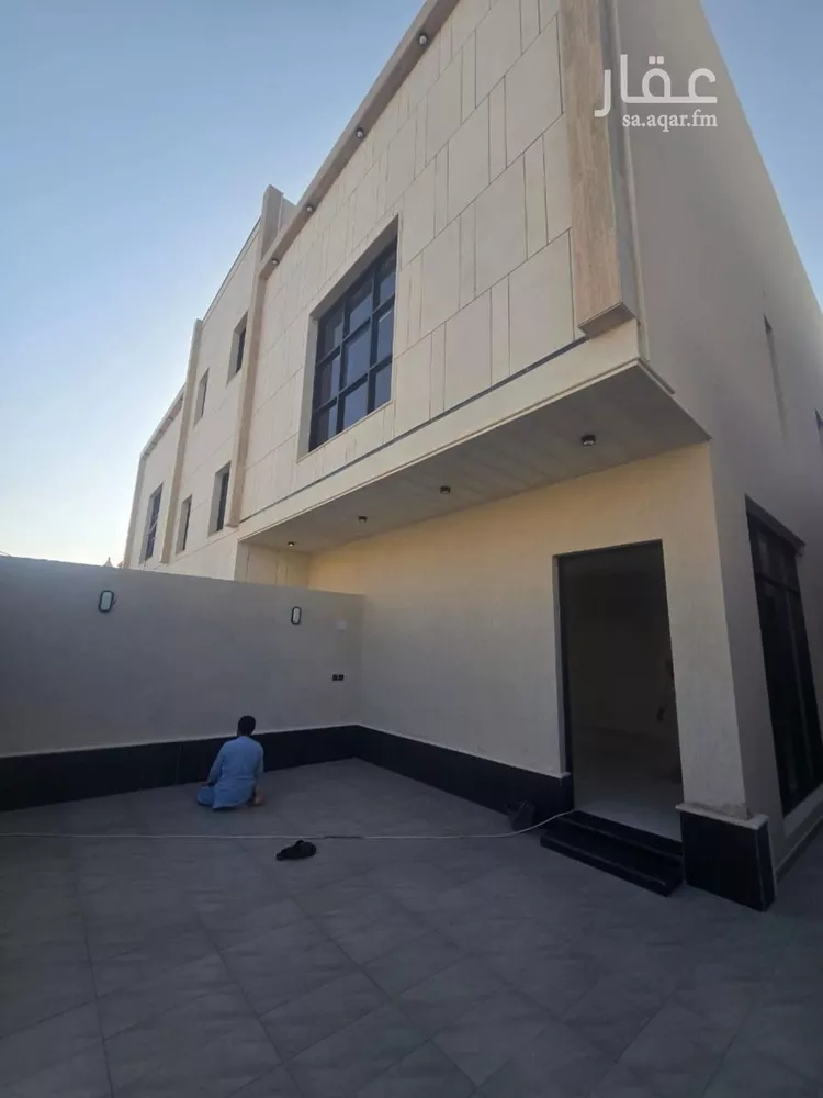 دور للبيع في شارع رقم 306, حي المونسية, مدينة الرياض, منطقة الرياض
