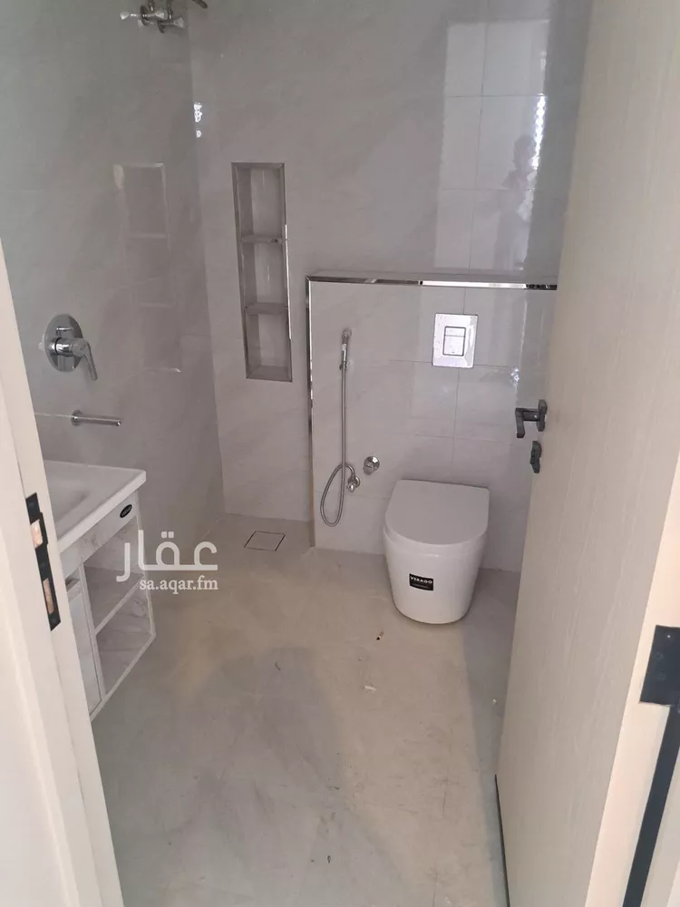 فيلا للبيع في شارع عطاء الخراساني, حي النرجس, مدينة الرياض, منطقة الرياض صورة 3