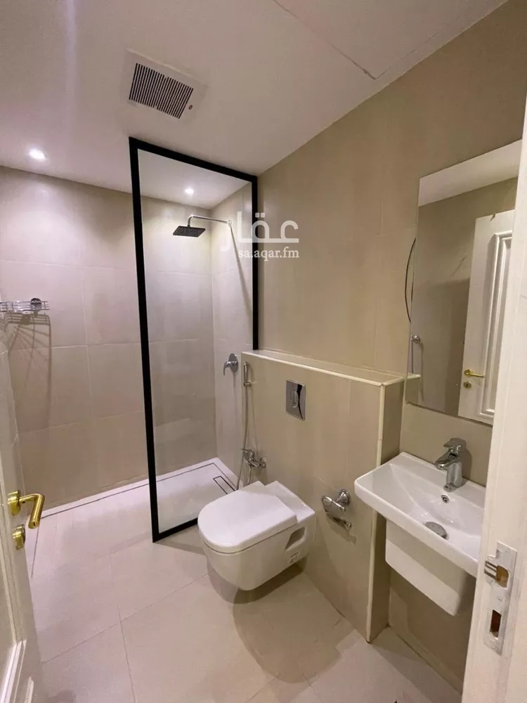 فيلا للبيع في شارع طريق الامير سعود بن محمد بن مقرن الفرعي, حي قرطبة, مدينة الرياض, منطقة الرياض صورة 2