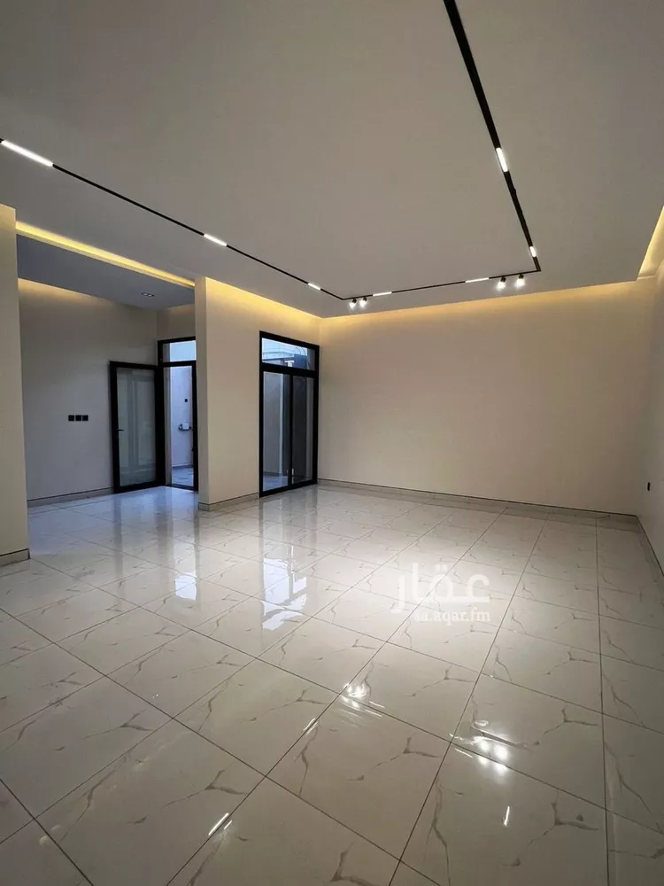 فيلا للبيع في شارع أبي طالب الكرخي, حي الخليج, مدينة الرياض, منطقة الرياض صورة 2