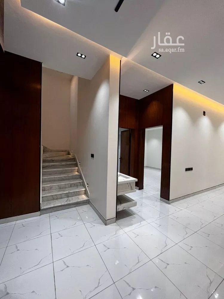 فيلا للبيع في شارع أبي طالب الكرخي, حي الخليج, مدينة الرياض, منطقة الرياض