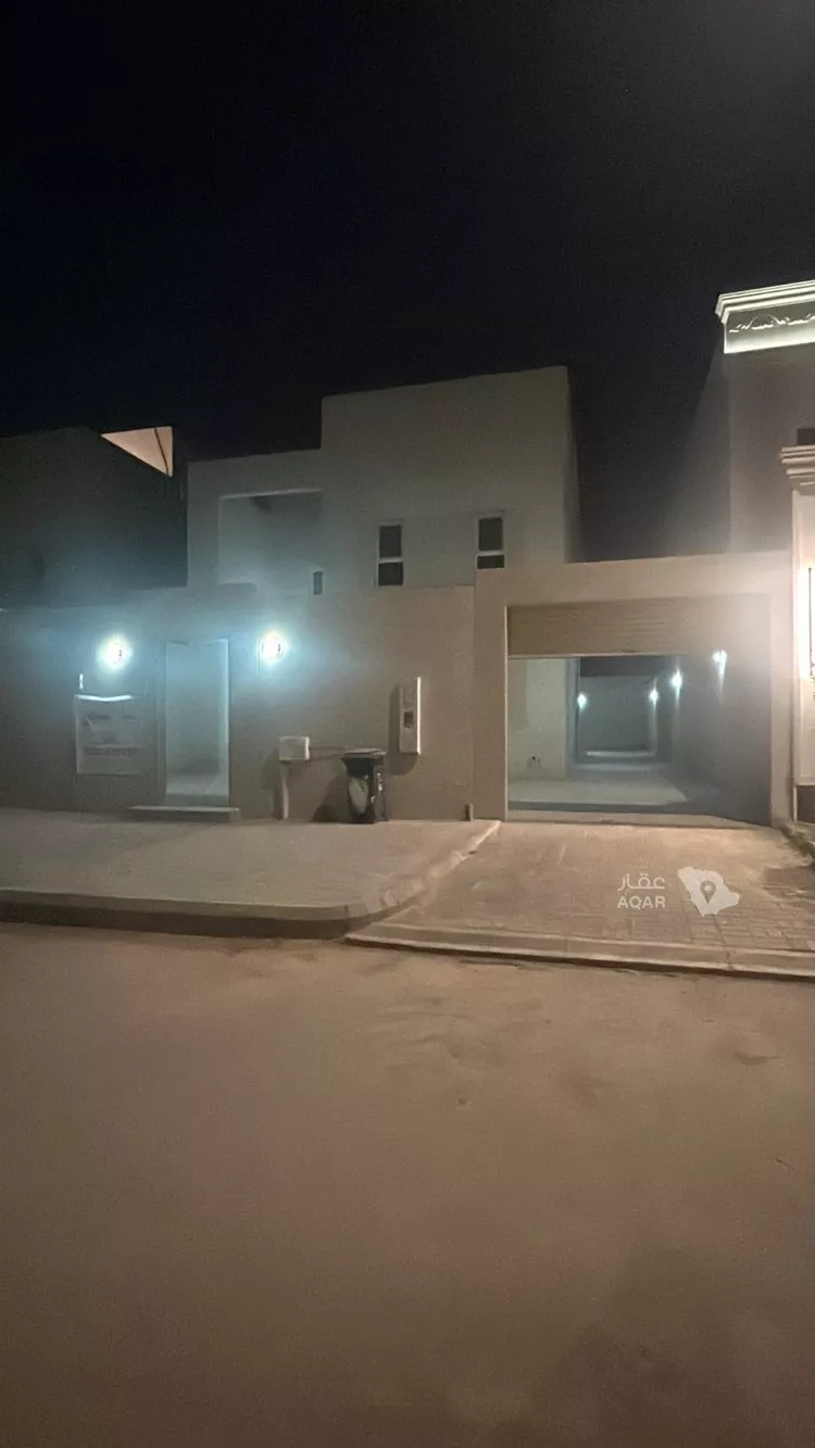 Villa for Sale in Riyadh Al Janadriyah 3