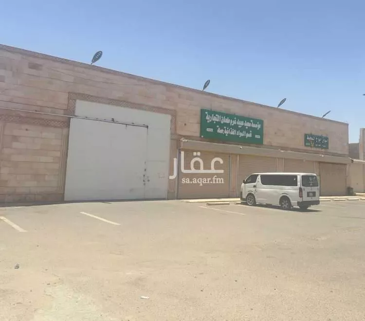 محل للإيجار في شارع 3948785, حي الخالدية والعزيزية, مدينة بيشة, منطقة عسير