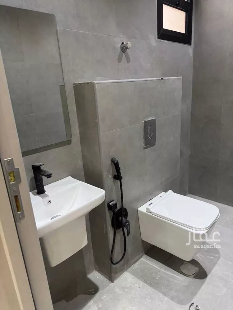 دور للبيع في شارع إبرهيم بن علي العياشي, حي الرمال, مدينة الرياض, منطقة الرياض صورة 4