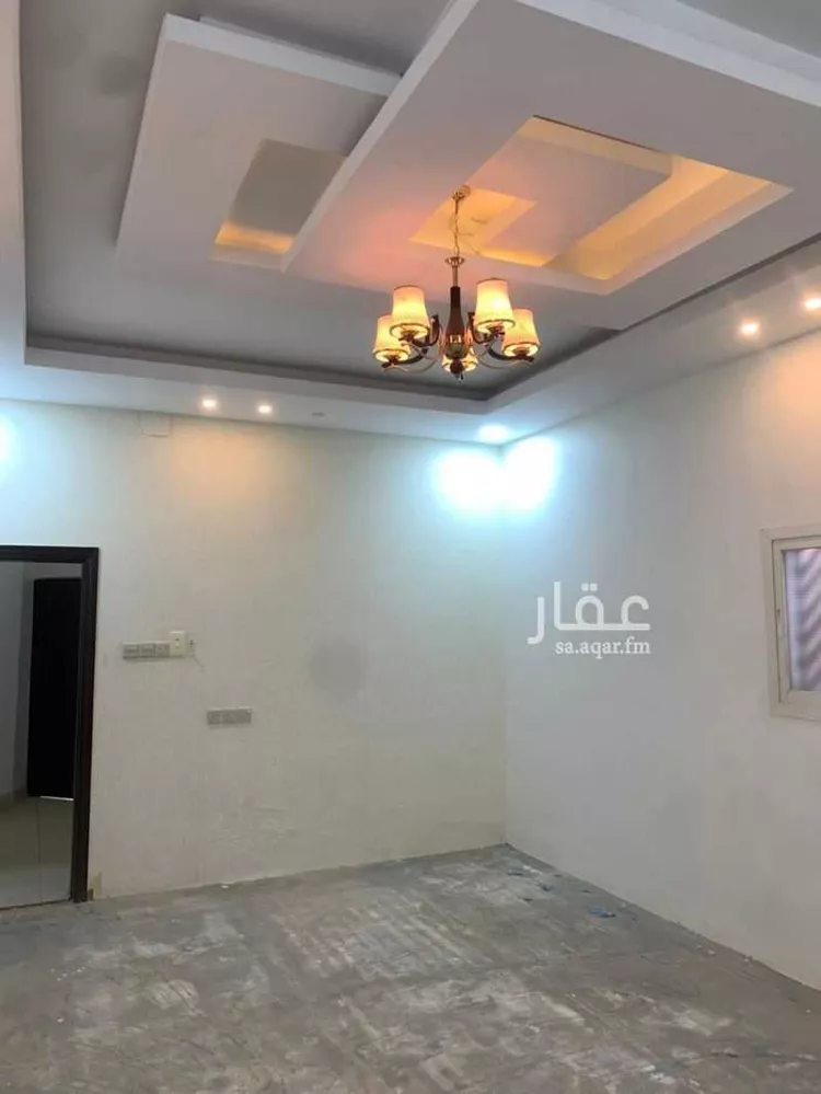فيلا للبيع في شارع جابر الخزرجي, حي المطار, مدينة الرس, منطقة القصيم صورة 3