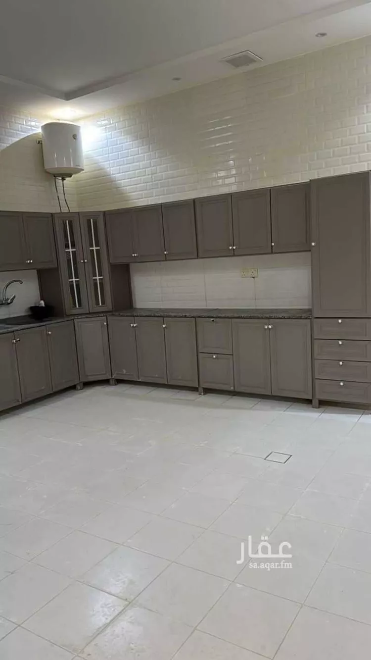 فيلا للإيجار في شارع 259538, حي الرمال, مدينة الرياض, منطقة الرياض