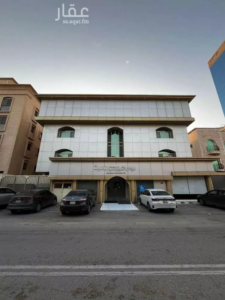 عمارة للبيع في حي الشاطئ الشرقي ، الدمام ، الدمام صورة 3