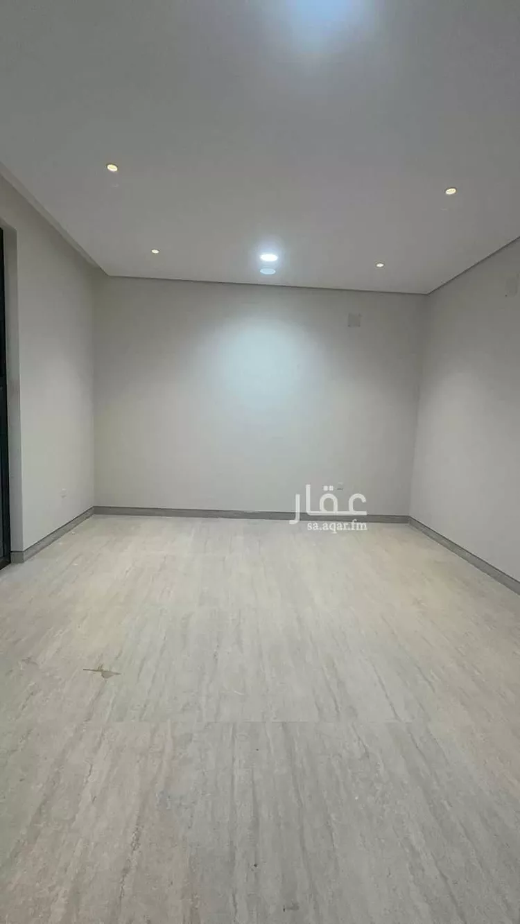 فيلا للبيع في شارع زين الدين بن نعمة, حي المصيف, مدينة عنيزة, منطقة القصيم صورة 5