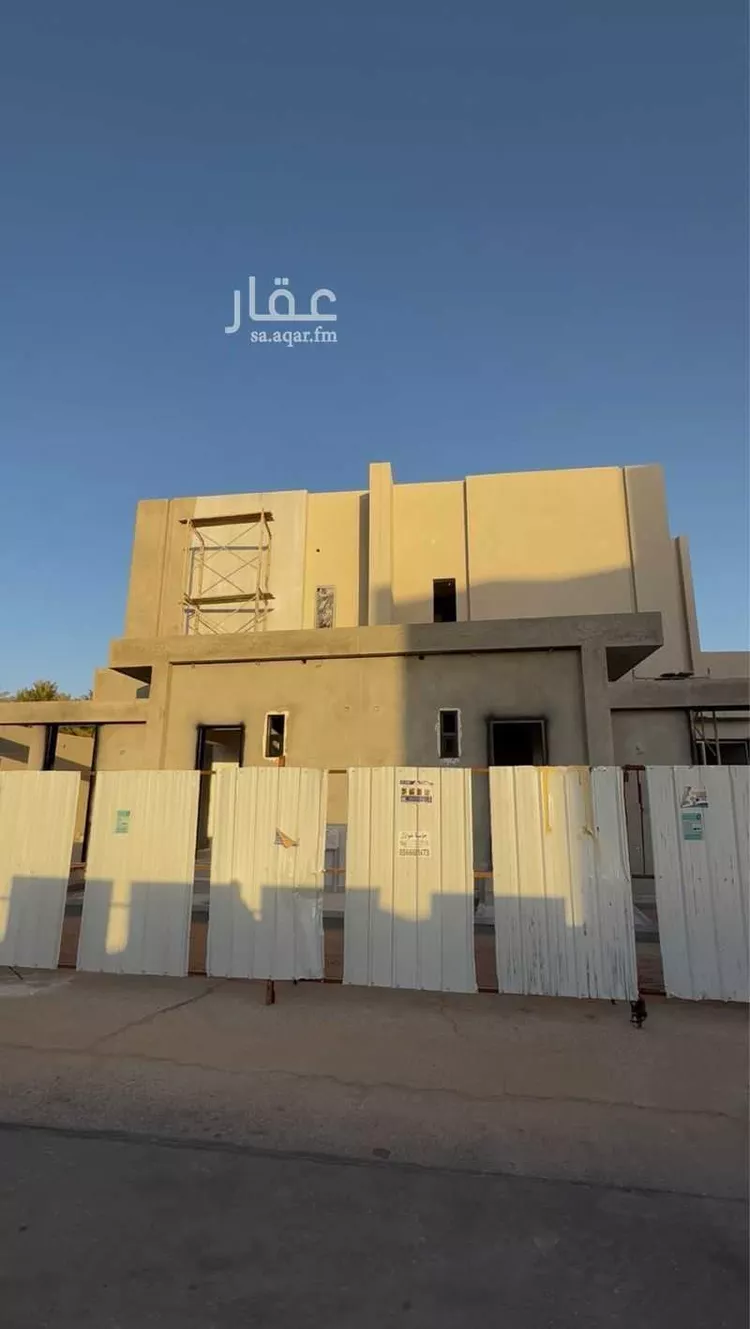 فيلا للبيع في شارع زين الدين بن نعمة, حي المصيف, مدينة عنيزة, منطقة القصيم