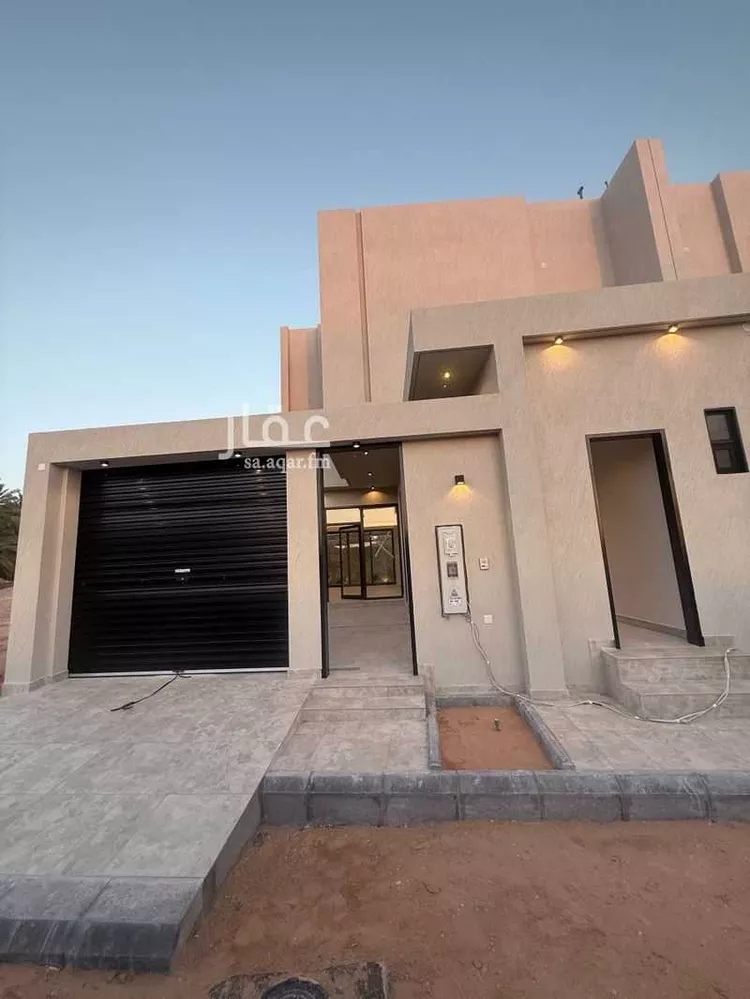 فيلا للبيع في شارع زين الدين بن نعمة, حي المصيف, مدينة عنيزة, منطقة القصيم صورة 3