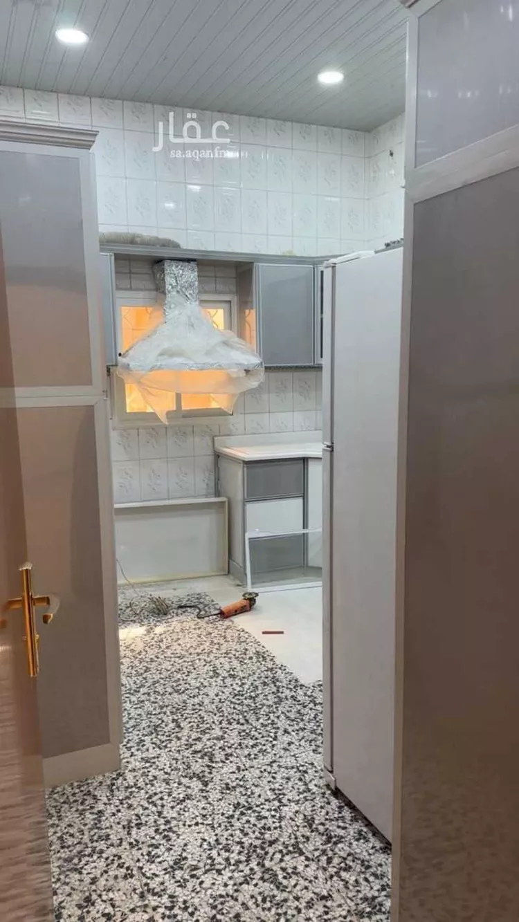 شقة للإيجار في شارع ابن شيرين, حي الرصراص 1, مدينة خميس مشيط, منطقة عسير