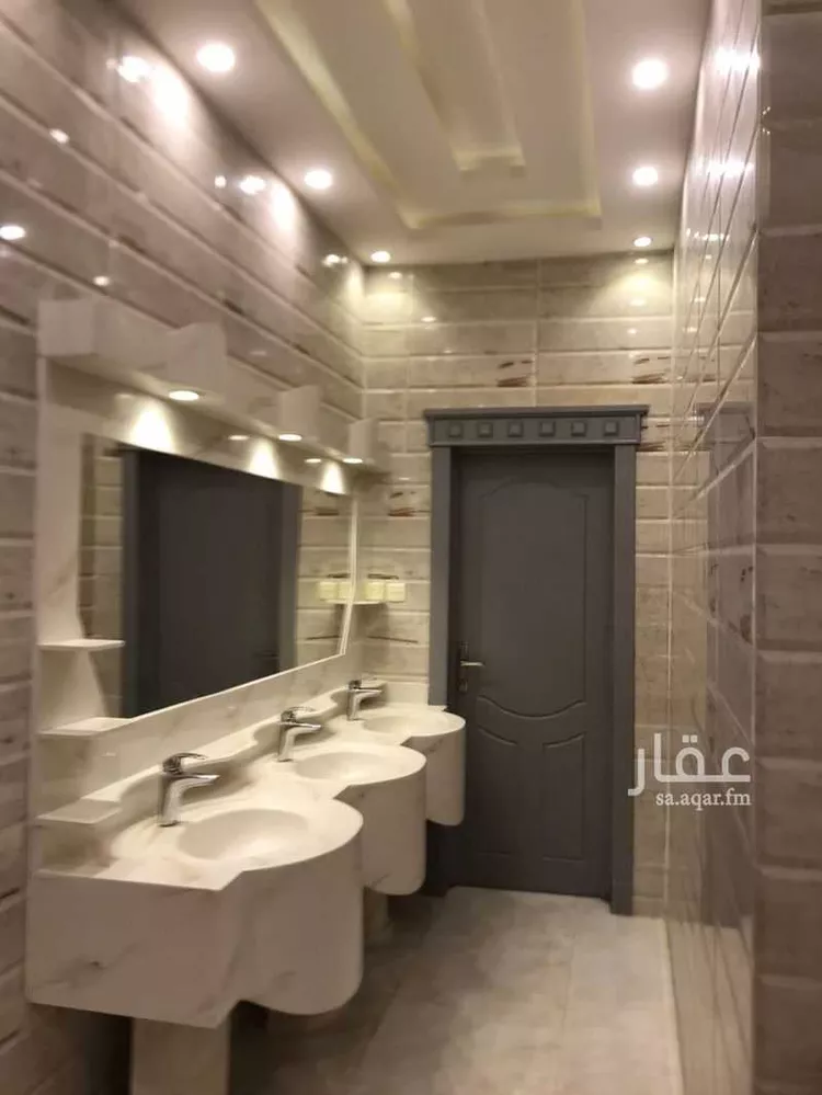 Floor for Rent in Riyadh Tuwaiq 10