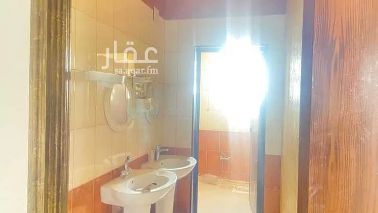 شقة للإيجار في شارع يوسف بن عبدالمؤمن, حي الملك خالد, مدينة عنيزة, منطقة القصيم صورة 2