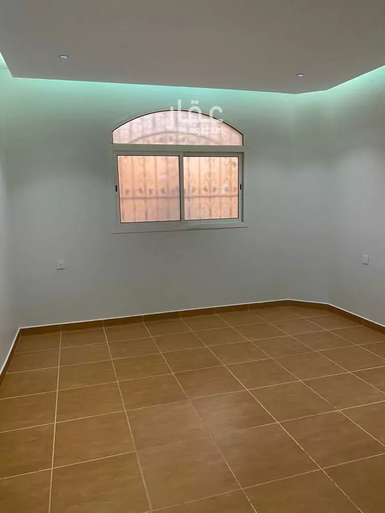 شقة للإيجار في شارع المحاربي ، حي اشبيلية ، الرياض ، منطقة الرياض