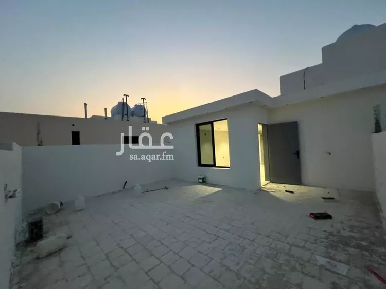 فيلا للبيع في شارع قلعة الحصن, حي العريجاء الغربي, مدينة الرياض, منطقة الرياض صورة 5