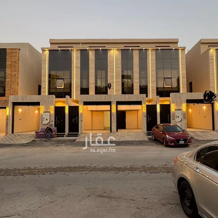 دور للبيع في شارع الإمام مالك, حي بدر, مدينة الرياض, منطقة الرياض