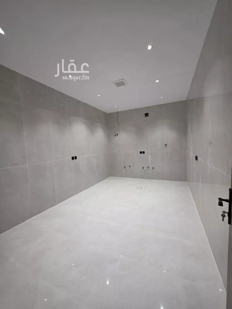 دور للبيع في شارع علي القيسي, حي طويق, مدينة الرياض, منطقة الرياض صورة 4