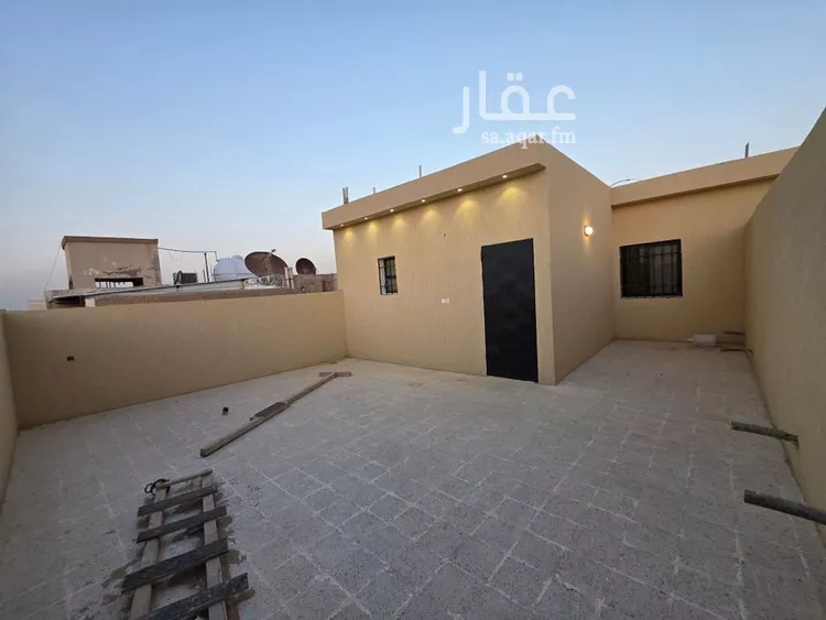 فيلا للبيع في شارع ست المعالي الحربية, حي العريجاء الغربي, مدينة الرياض, منطقة الرياض 7