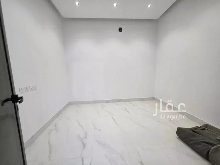فيلا للبيع في شارع ست المعالي الحربية, حي العريجاء الغربي, مدينة الرياض, منطقة الرياض 13