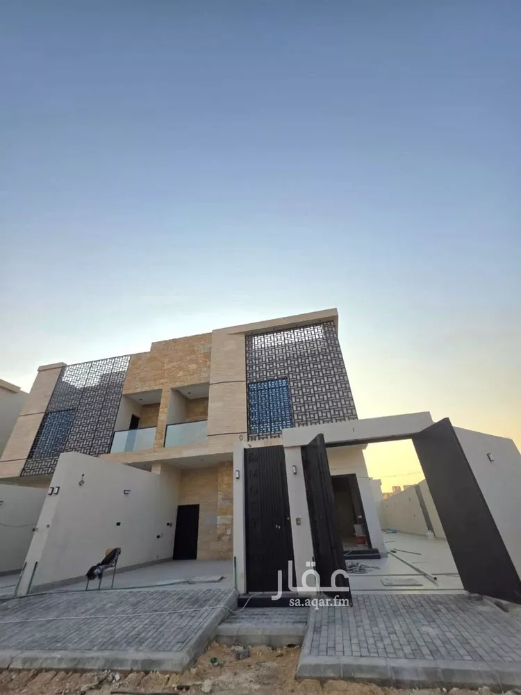 دور للبيع في شارع محمد بن جميع, حي طويق, مدينة الرياض, منطقة الرياض صورة 2