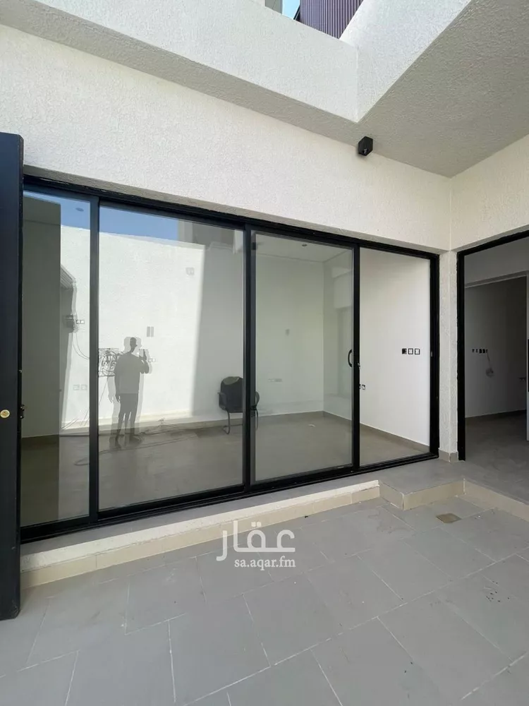 فيلا للبيع في شارع المحامل, حي الحزم, مدينة الرياض, منطقة الرياض صورة 3
