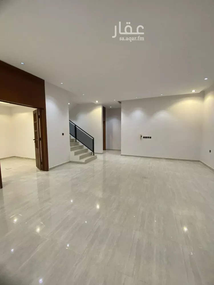 Floor for Sale in Riyadh Tuwaiq