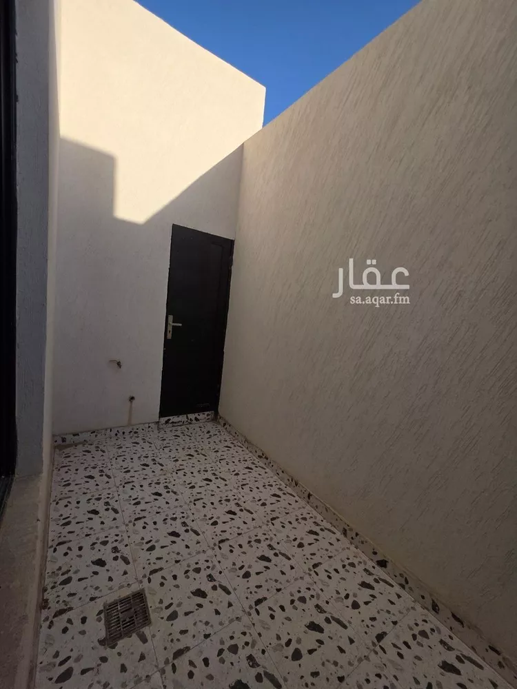 فيلا للبيع في شارع علي بن أبي منصور الأزدي, حي العوالي, مدينة الرياض, منطقة الرياض 22